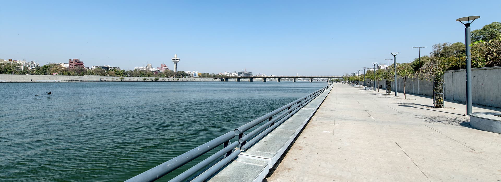Sabarmati Riverfront Promenade — photo 1