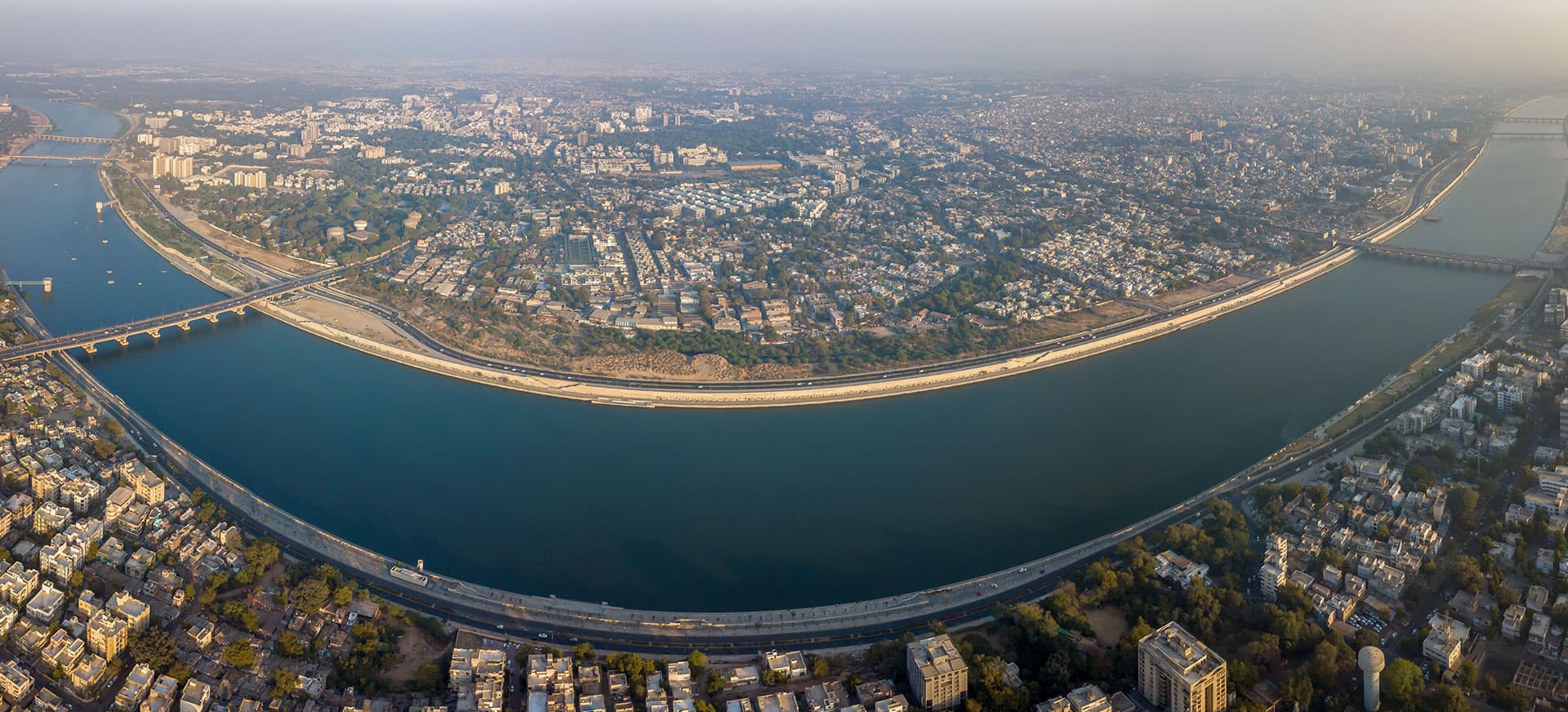 Sabarmati Riverfront Walk — photo 1